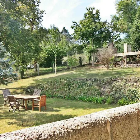 Casa Dos Castanos * Эль-Грове
