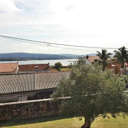 Casa Dos Castanos Дом отдыха Эль-Грове