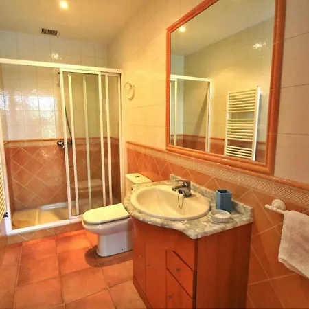 Casa Dos Castanos Дом отдыха Эль-Грове